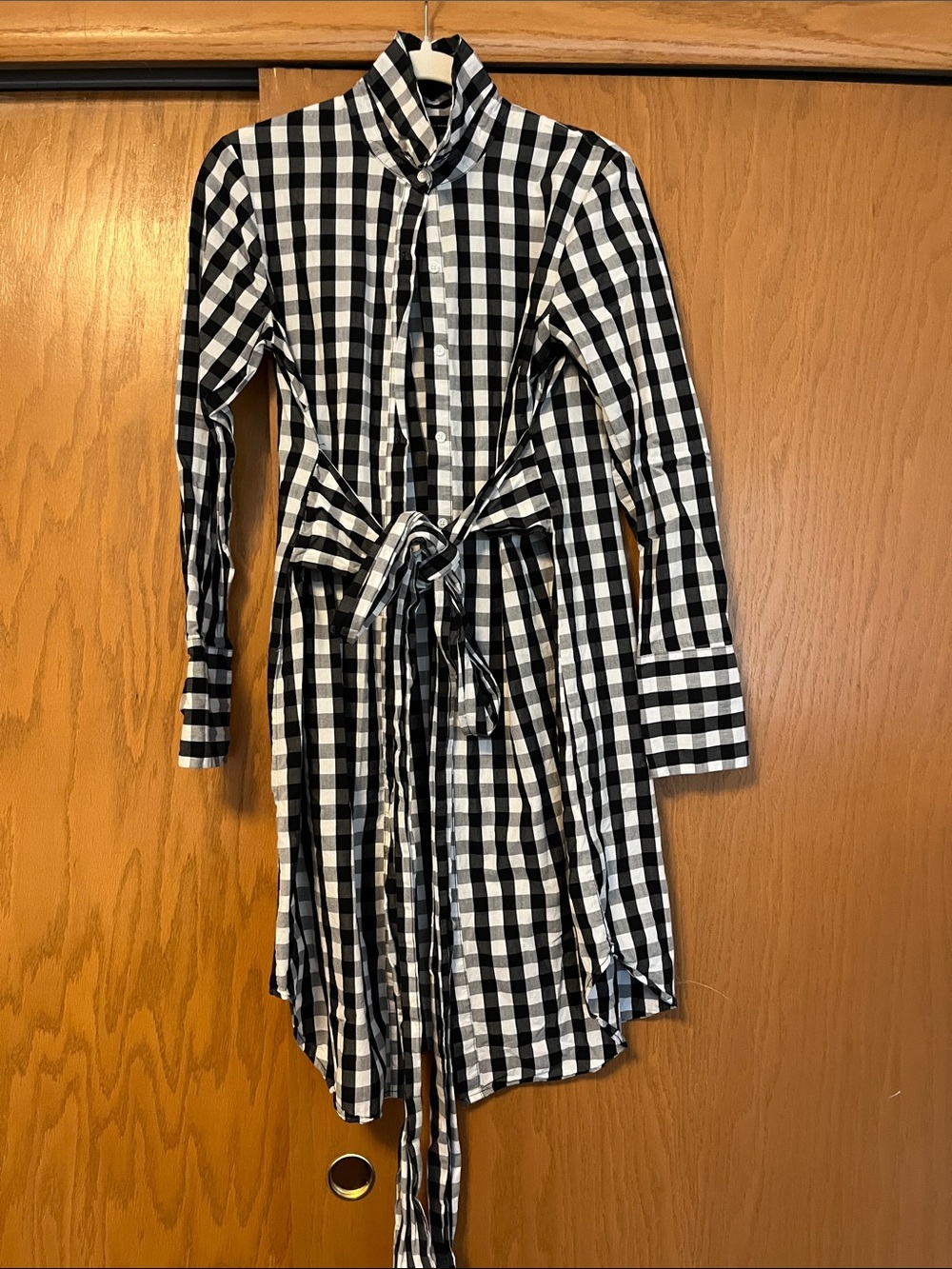 Who What Wear Black and White Gingham Tie-Waist Long-Sleeve Dress